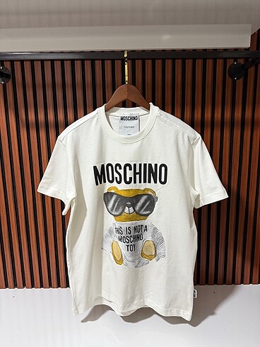Moschıno Tshirt