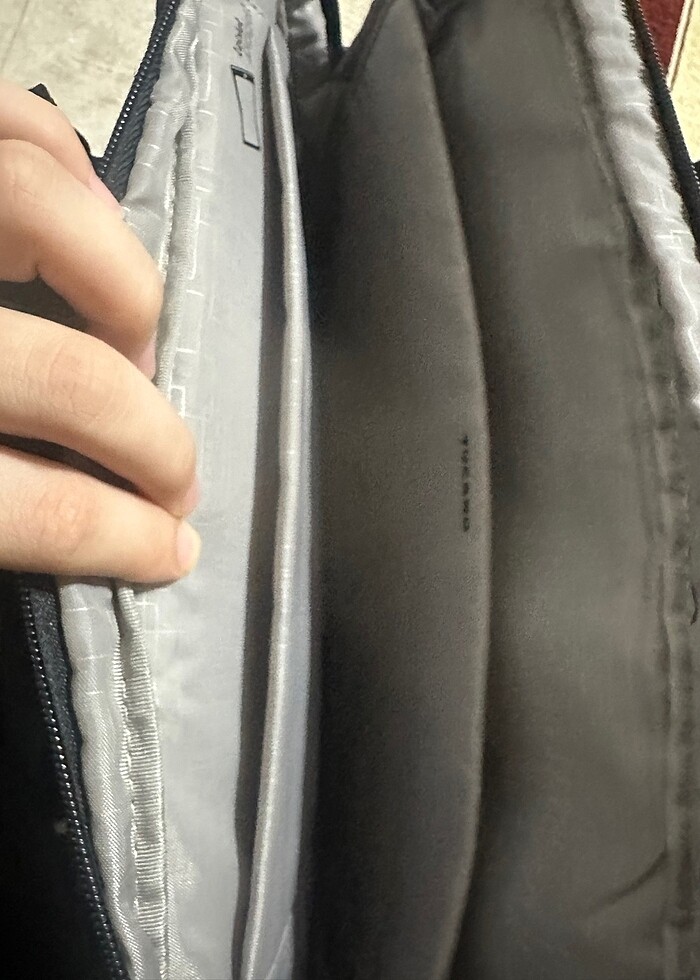 Tucano laptop çantası - Görsel 5