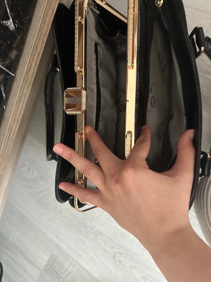 Klasik Siyah Deri Kadın Çanta - Görsel 5