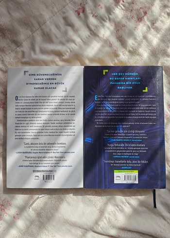 Marie Lu'nun Wildcard ve Warcross Kitapları - Görsel 2