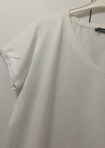 Kadın Beyaz V Yaka Tişört - Görsel 5