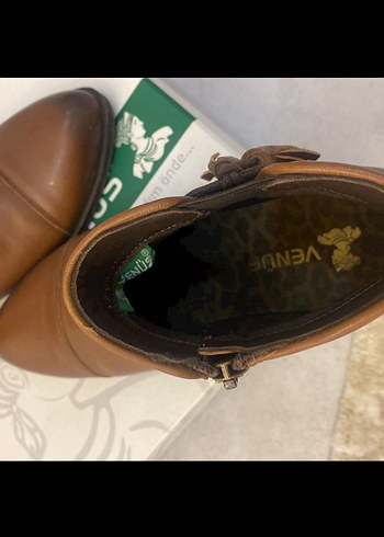 Kahverengi Deri Püsküllü Kadın Bot - Görsel 4