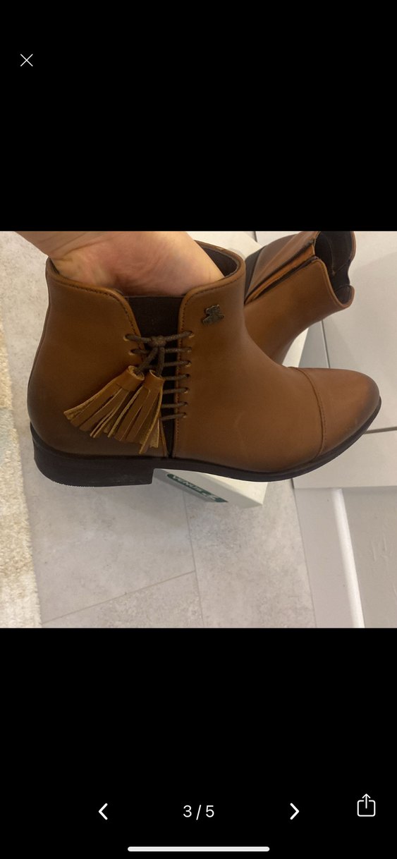 Kahverengi Deri Püsküllü Kadın Bot - Görsel 3