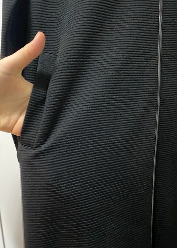 Siyah Kapüşonlu Fermuarlı Uzun Kadın Kap - Görsel 5