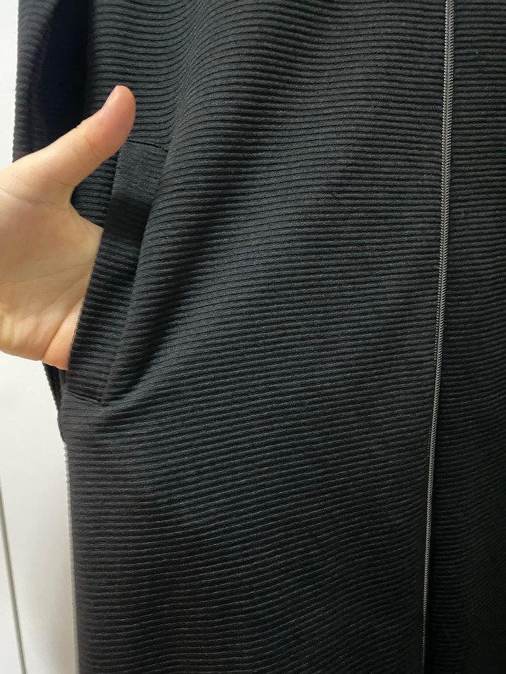 Siyah Kapüşonlu Fermuarlı Uzun Kadın Kap - Görsel 5