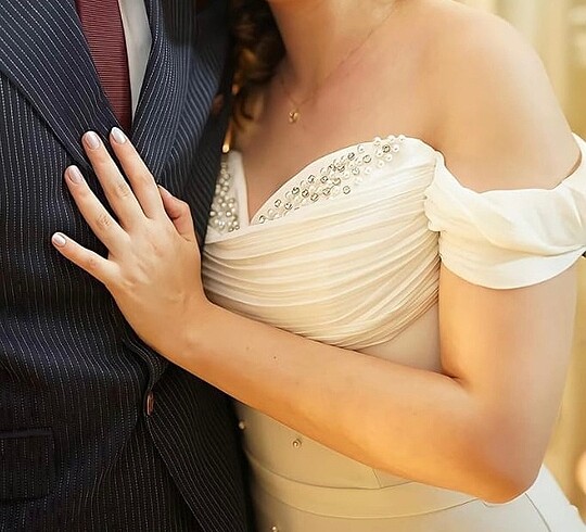 Diğer Nişan,Nikah elbisesi