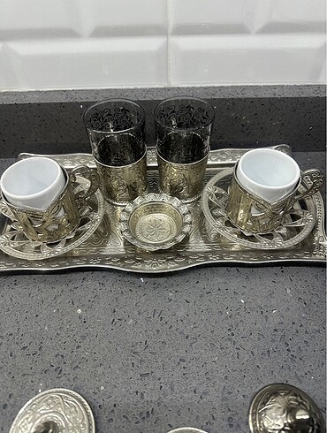 bakır kahve fincanları tepsi ve kahve yanı su bardağı - Görsel 2
