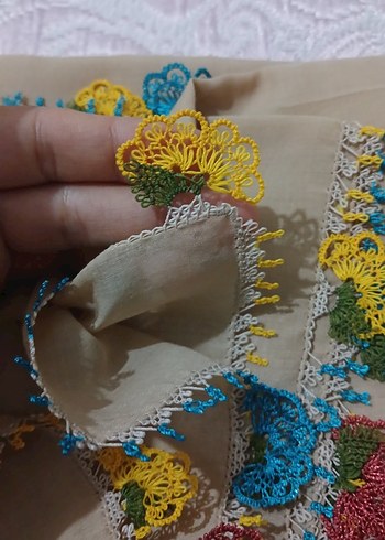 Renkli El İşi İğne Oyası Yazma