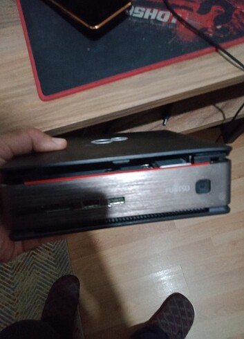 Fujitsu bilgisayar Q520
