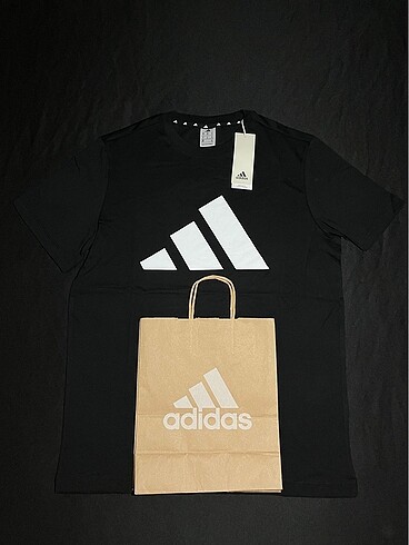 Adidas Tshirt