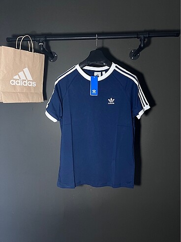 Adidas Tshirt
