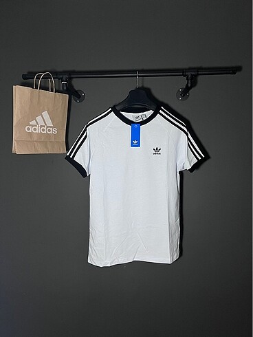Adidas Tshirt