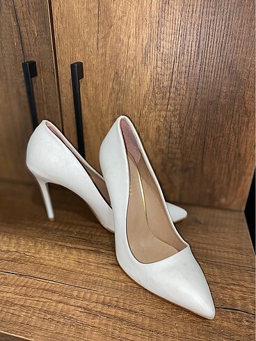 Stiletto topuklu