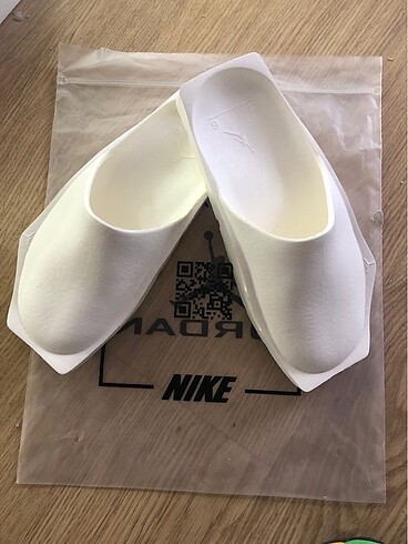 Nike jordan beyaz