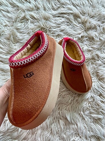 UGG TAZZ BAYAN TERLİK (36-41)