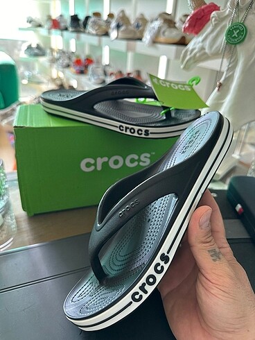 Crocs parmak arası