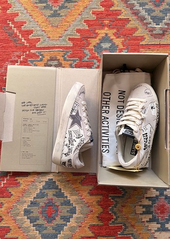 Golden Goose Deluxe 36