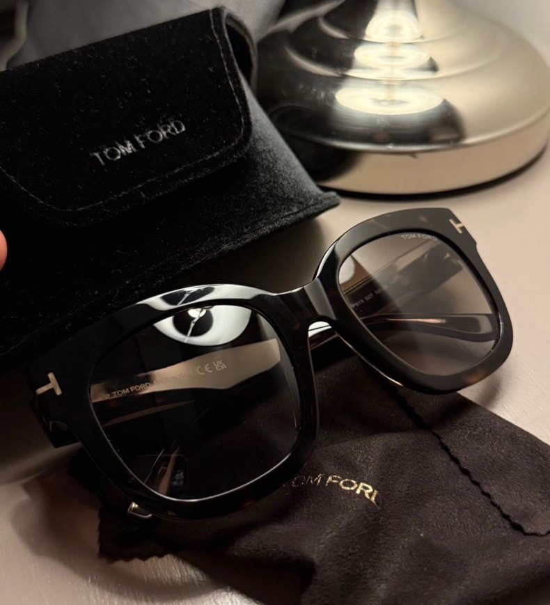 Tom Ford  Klasik Şıklıkta Koyu Kahverengi Kadın Güneş Gözlüğü - Görsel 4