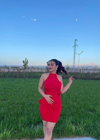 Kırmızı Mini Drapeli Elbise