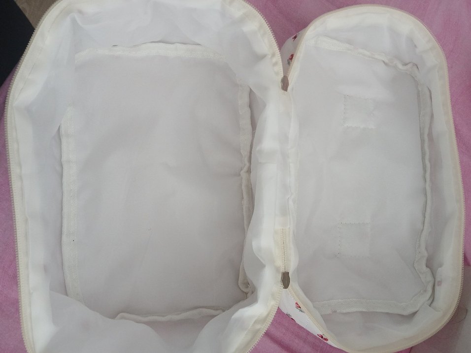 Pamuklu Beyaz Kiraz Desenli Makyaj Çantası - Görsel 5