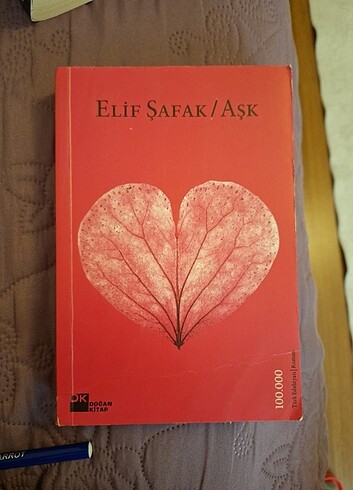 ELİF ŞAFAK AŞK