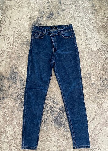 Kot skiny jean