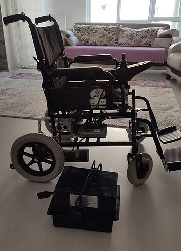 Wollex akülü tekerlekli sandalye