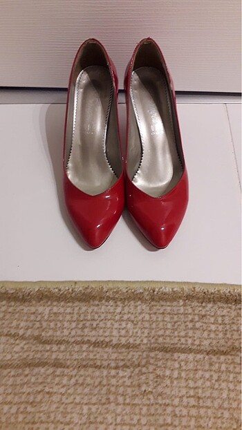 38 Beden bordo Renk Kırmızı rugan ayakkabı