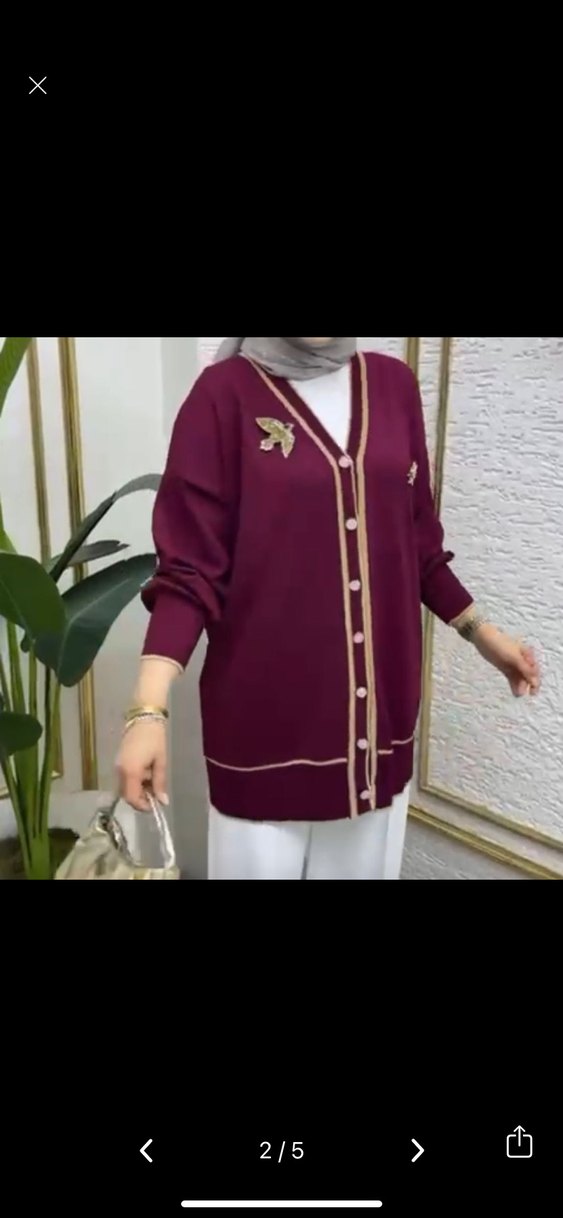 Düğmeli Siyah Nakışlı Uzun Hırka - Görsel 2