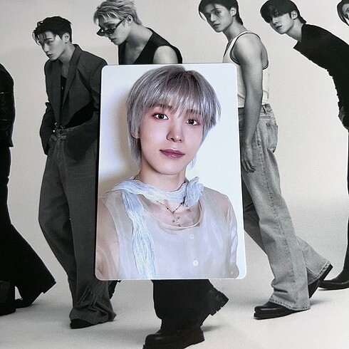ateez yunho golden hour album pc photocard