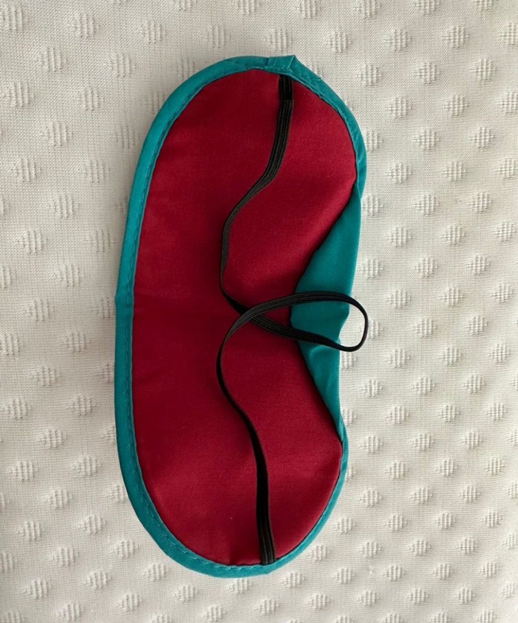 Renkli Kadın Uyku Maskesi ve çorap - Görsel 2