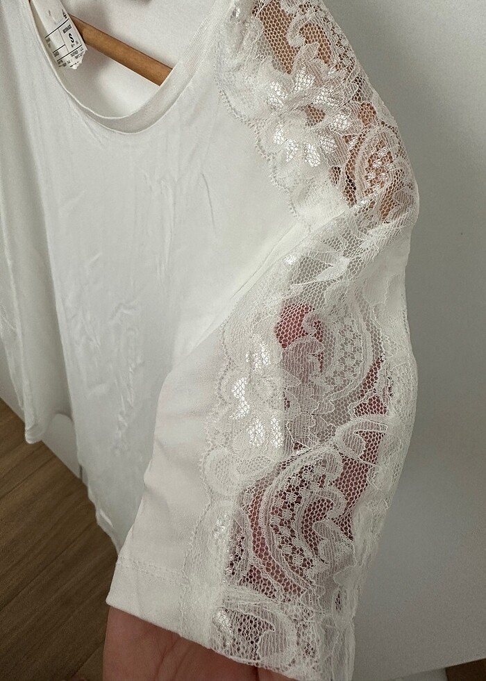 Lcwaikiki  dantel detaylı pijama üstü - Görsel 2