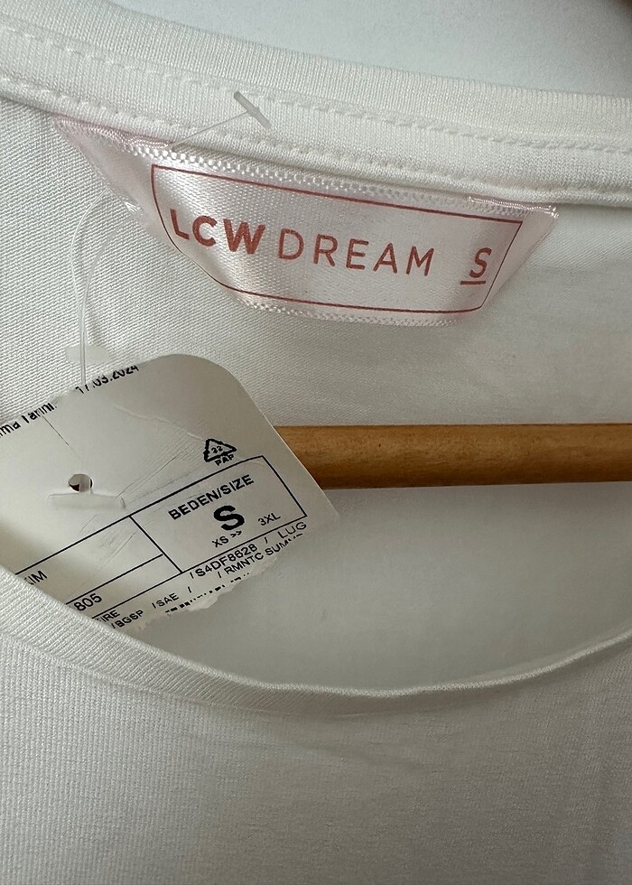 Lcwaikiki  dantel detaylı pijama üstü - Görsel 3