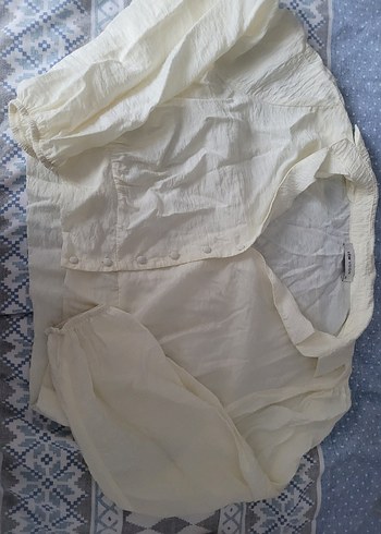 Düğmeli Beyaz Keten V Yakalı Kadın Gömlek - Görsel 4