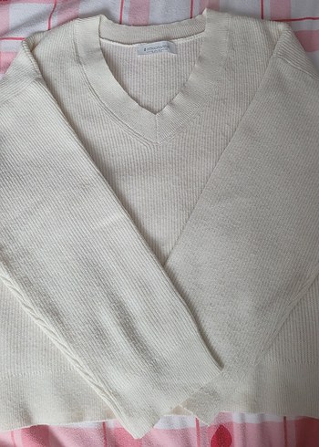 Beyaz V Yaka Örgü Kadın Kazak - Görsel 3