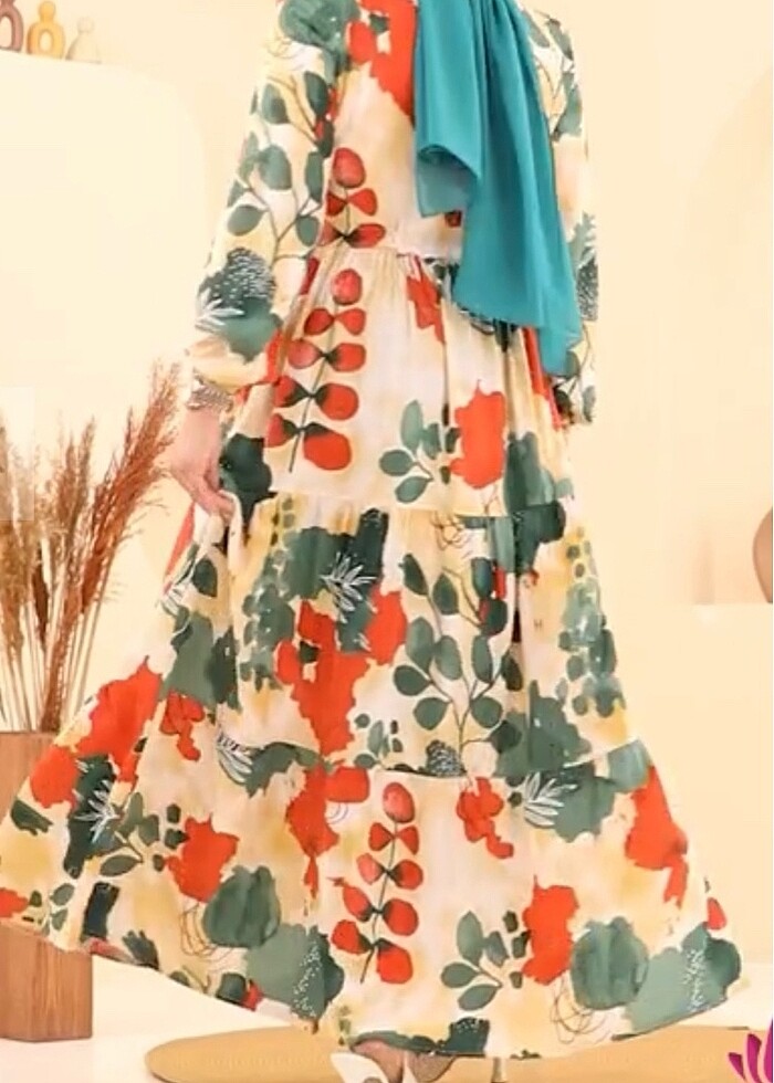 Yazlık şık elbise - Görsel 4