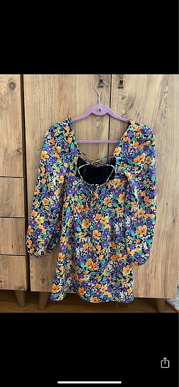 Bershka Bershka çiçekli elbise