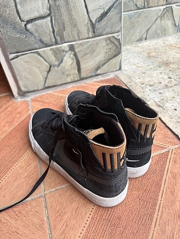 Orijinal nike blazer mid