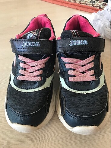 Skechers Bir sezon kullanılmış spor ayakkabı