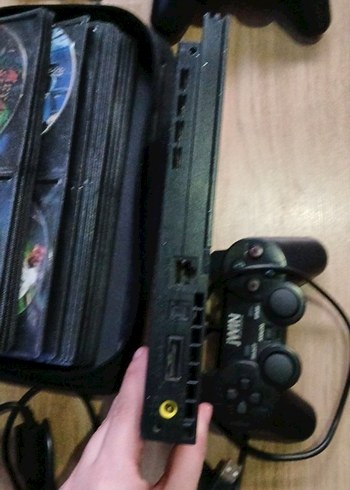 PlayStation 2 Konsol, 2 Kontrolcü ve Oyun Paketi - Görsel 3