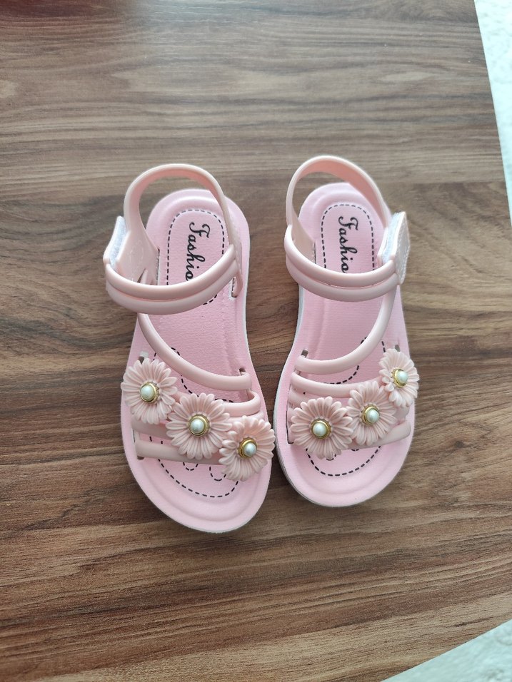 Pembe Boncuklu Çiçek Desenli Kız Sandalet - Görsel 3