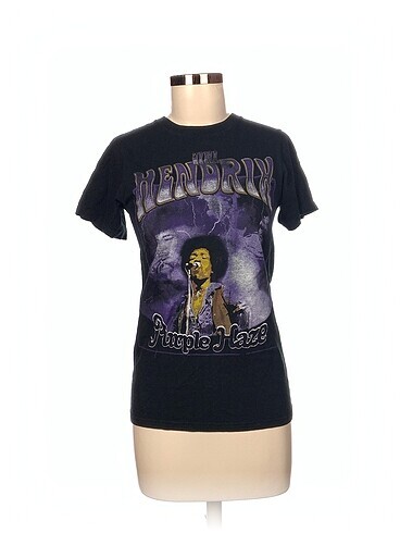 Diğer T-shirt %70 İndirimli.