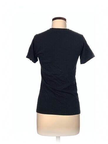 s Beden Diğer T-shirt %70 İndirimli.