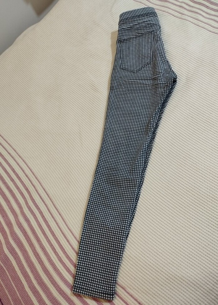 BERSHKA KARELİ PANTOLON - Görsel 4