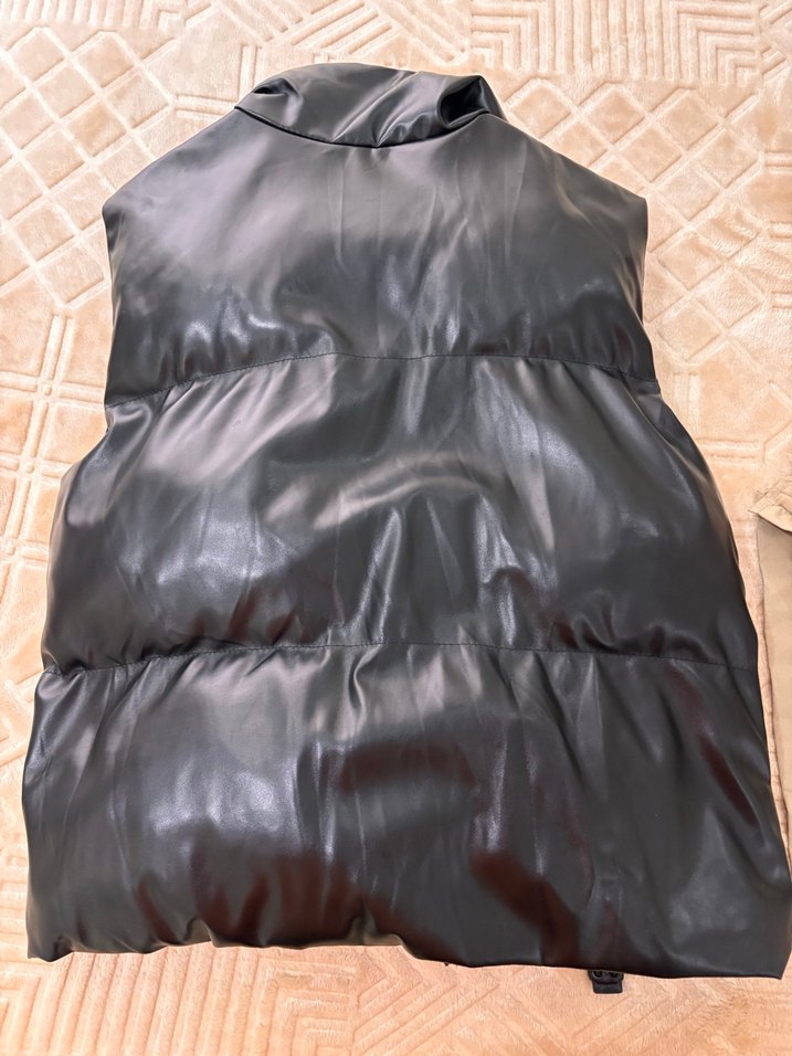 Düğmeli Siyah Deri Kadın Yelek - Görsel 3