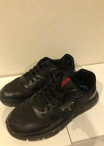 Prada Siyah Deri Sneaker