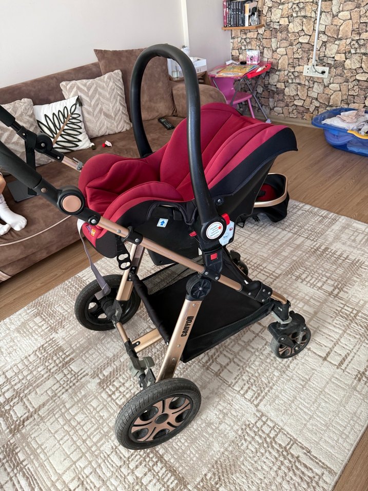Bordo Bebek Arabası, Dayanıklı ve Konforlu - Görsel 4