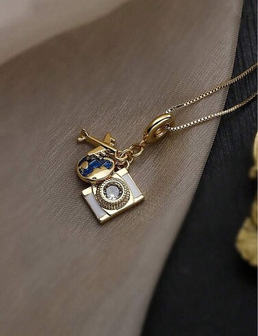 Diğer Charm kolye
