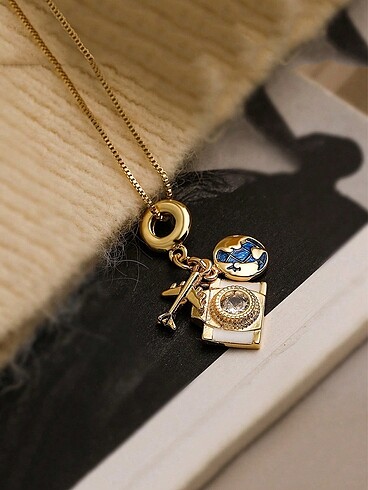 Charm kolye