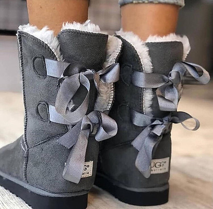 Kurdeleli ugg